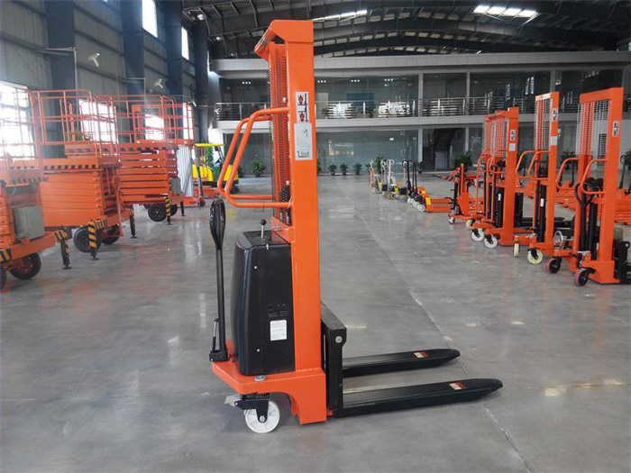 Thiết bị vận chuyển – Nâng hạ thủ công 